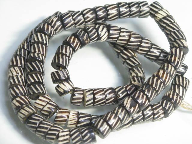 TOKO-BEADS BB115-08N Bone bead (strand) 7.5mm BB115-08N ボーンビーズ（連） 7.5mm Asian bead & African bead  Handmade,Lampeork,bead,asia,india,ethnic,parts,accessory,beads とんぼ玉,ビーズ,トンボ玉,アジア,インド,エスニック,手作り,パーツ,アクセサリー