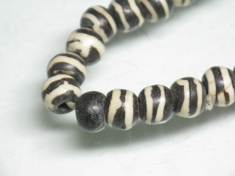 TOKO-BEADS BB116N-02 Bone bead 6.5mm BB116N-02 ボーンビーズ（連） 6.5mm Asian bead & African bead  Handmade,Lampeork,bead,asia,india,ethnic,parts,accessory,beads とんぼ玉,ビーズ,トンボ玉,アジア,インド,エスニック,手作り,パーツ,アクセサリー