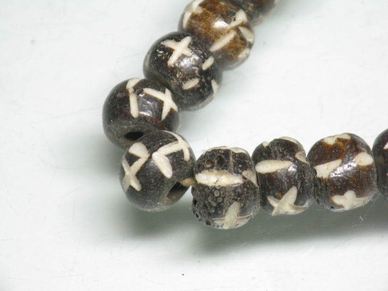 TOKO-BEADS BB116N-05 Bone bead 8.5mm BB116N-05 ボーンビーズ（連） 8.5mm Asian bead & African bead  Handmade,Lampeork,bead,asia,india,ethnic,parts,accessory,beads とんぼ玉,ビーズ,トンボ玉,アジア,インド,エスニック,手作り,パーツ,アクセサリー
