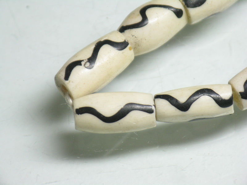 TOKO-BEADS BB118-01N Bone bead 6~6.5mm BB118-01N ボーンビーズ（連） 6~6.5mm Asian bead & African bead  Handmade,Lampeork,bead,asia,india,ethnic,parts,accessory,beads とんぼ玉,ビーズ,トンボ玉,アジア,インド,エスニック,手作り,パーツ,アクセサリー
