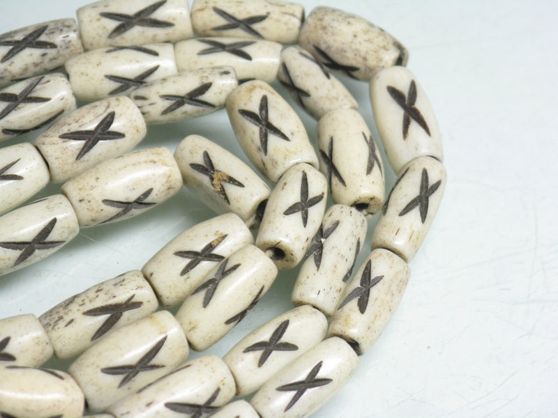 TOKO-BEADS BB118-03N Bone bead 6~7mm BB118-03N ボーンビーズ（連） 6~7mm Asian bead & African bead  Handmade,Lampeork,bead,asia,india,ethnic,parts,accessory,beads とんぼ玉,ビーズ,トンボ玉,アジア,インド,エスニック,手作り,パーツ,アクセサリー