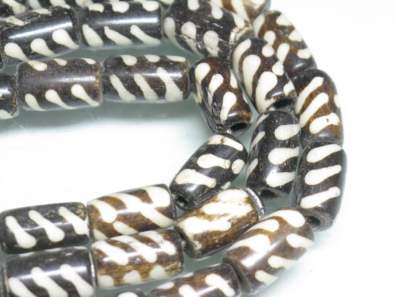 TOKO-BEADS BB119-02N Batik Bone bead 6~7mm BB119-02N ボーンビーズ（連） 6~7mm Asian bead & African bead  Handmade,Lampeork,bead,asia,india,ethnic,parts,accessory,beads とんぼ玉,ビーズ,トンボ玉,アジア,インド,エスニック,手作り,パーツ,アクセサリー