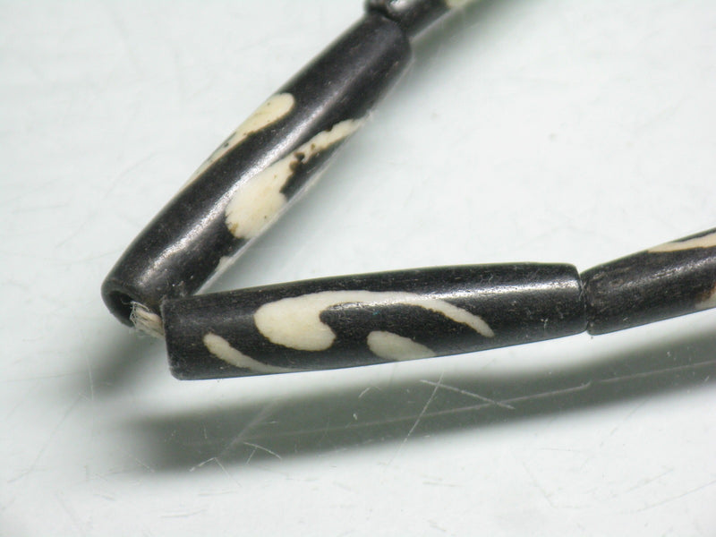 TOKO-BEADS BB119-14N Batik Bone bead 5~6mm BB119-14N ボーンビーズ（連） 5~6mm Asian bead & African bead  Handmade,Lampeork,bead,asia,india,ethnic,parts,accessory,beads とんぼ玉,ビーズ,トンボ玉,アジア,インド,エスニック,手作り,パーツ,アクセサリー