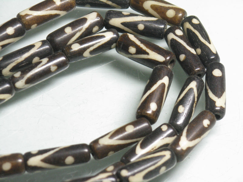 TOKO-BEADS BB119-19N Batik Bone bead 6~7mm BB119-19N ボーンビーズ（連） 6~7mm Asian bead & African bead  Handmade,Lampeork,bead,asia,india,ethnic,parts,accessory,beads とんぼ玉,ビーズ,トンボ玉,アジア,インド,エスニック,手作り,パーツ,アクセサリー