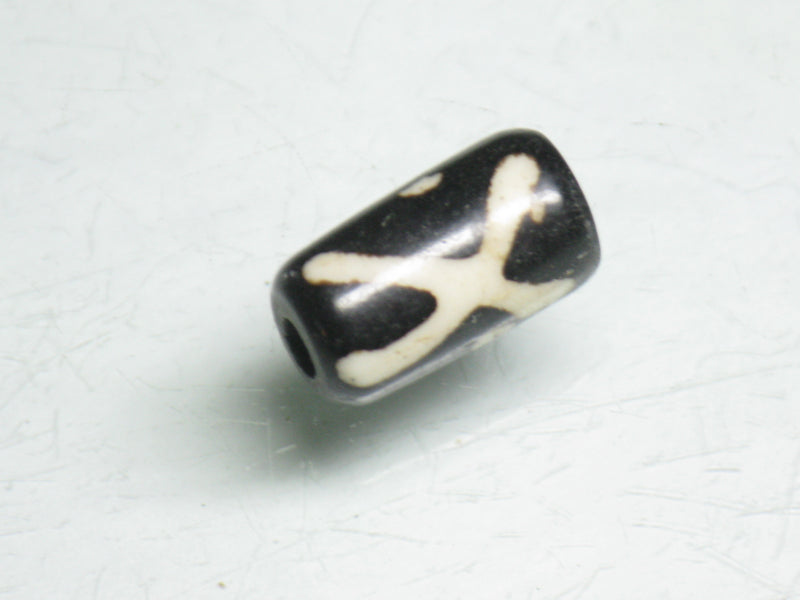 TOKO-BEADS BB119-08S Bone bead 6~7mm BB119-08S ボーンビーズ 6~7mm Asian bead & African bead  Handmade,Lampeork,bead,asia,india,ethnic,parts,accessory,beads とんぼ玉,ビーズ,トンボ玉,アジア,インド,エスニック,手作り,パーツ,アクセサリー