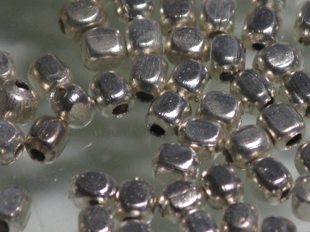 TOKO-BEADS BM019-01P Metal bead (50pcs) 1.8mm BM019-01P メタルビーズ（50個パック） 1.8mm Asian bead & African bead  Handmade,Lampeork,bead,asia,india,ethnic,parts,accessory,beads とんぼ玉,ビーズ,トンボ玉,アジア,インド,エスニック,手作り,パーツ,アクセサリー