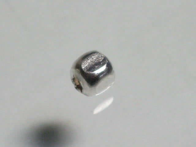 TOKO-BEADS BM019-03S Metal bead 2.5mm BM019-03S メタルビーズ 2.5mm Asian bead & African bead  Handmade,Lampeork,bead,asia,india,ethnic,parts,accessory,beads とんぼ玉,ビーズ,トンボ玉,アジア,インド,エスニック,手作り,パーツ,アクセサリー