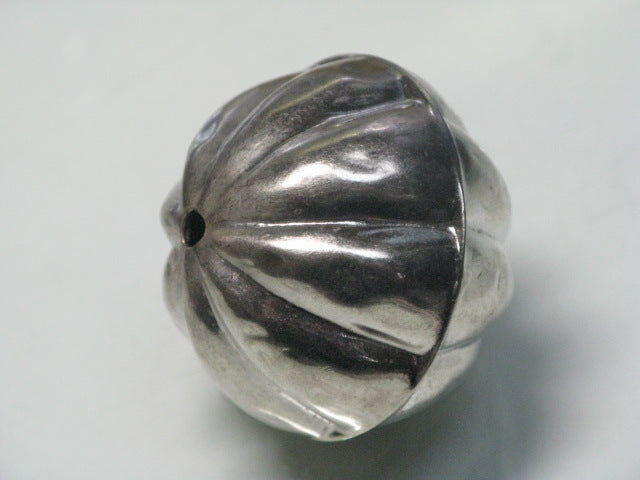 TOKO-BEADS BM101-02 Metal bead 36mm BM101-02 メタルビーズ 36mm Asian bead & African bead  Handmade,Lampeork,bead,asia,india,ethnic,parts,accessory,beads とんぼ玉,ビーズ,トンボ玉,アジア,インド,エスニック,手作り,パーツ,アクセサリー