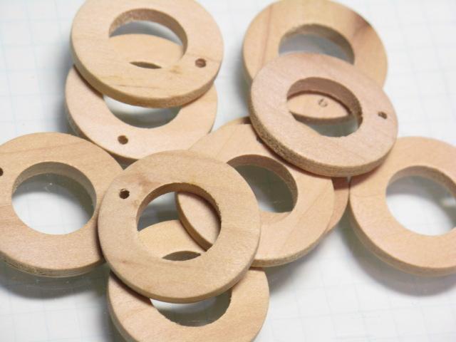 TOKO-BEADS BW009P-42 Wooden bead (10pcs) 24.5mm BW009P-42 フラットウッドチャーム（10個パック） 24.5mm Asian bead & African bead  Handmade,Lampeork,bead,asia,india,ethnic,parts,accessory,beads とんぼ玉,ビーズ,トンボ玉,アジア,インド,エスニック,手作り,パーツ,アクセサリー