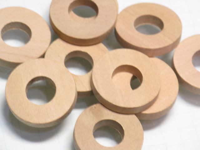 TOKO-BEADS BW009-43P Wooden bead (non waxed/10pcs) 20mm BW009-43P フラットウッドビーズ（無垢/10個パック） 20mm Asian bead & African bead  Handmade,Lampeork,bead,asia,india,ethnic,parts,accessory,beads とんぼ玉,ビーズ,トンボ玉,アジア,インド,エスニック,手作り,パーツ,アクセサリー
