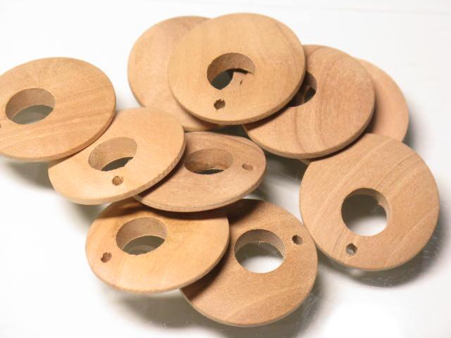 TOKO-BEADS BW010P-90 Wooden bead (10pcs) 24.5mm BW010P-90 フラットウッドチャーム（10個パック） 24.5mm Asian bead & African bead  Handmade,Lampeork,bead,asia,india,ethnic,parts,accessory,beads とんぼ玉,ビーズ,トンボ玉,アジア,インド,エスニック,手作り,パーツ,アクセサリー