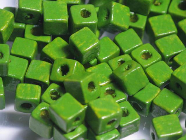 TOKO-BEADS BW012-04P Wooden bead (10g 150pcs) 5mm BW012-04P ウッドキューブ（10g約150個） 5mm Asian bead & African bead  Handmade,Lampeork,bead,asia,india,ethnic,parts,accessory,beads とんぼ玉,ビーズ,トンボ玉,アジア,インド,エスニック,手作り,パーツ,アクセサリー