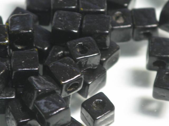 | TOKO-BEADS |BW012P-10 ウッドキューブ（10g約150個） 5mmとんぼ玉,ビーズ,トンボ玉,アジア,インド,エスニック,手作り,パーツ,アクセサリー