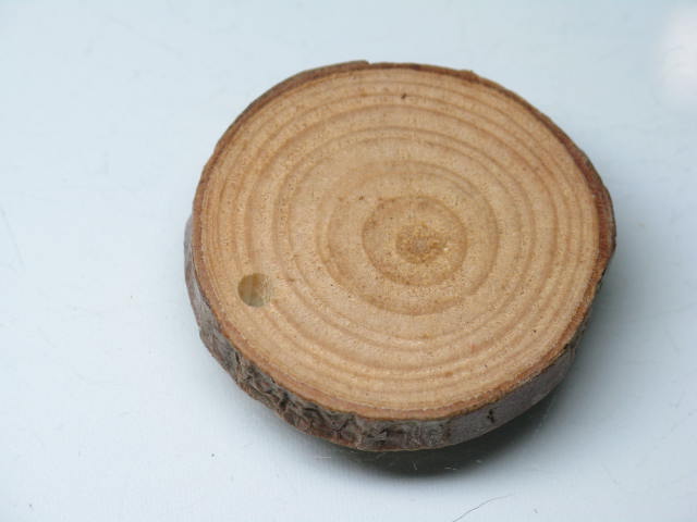 TOKO-BEADS BW014-04 Wooden Charm 34mm BW014-04 ウッドチャーム（年輪） 34mm Asian bead & African bead  Handmade,Lampeork,bead,asia,india,ethnic,parts,accessory,beads とんぼ玉,ビーズ,トンボ玉,アジア,インド,エスニック,手作り,パーツ,アクセサリー