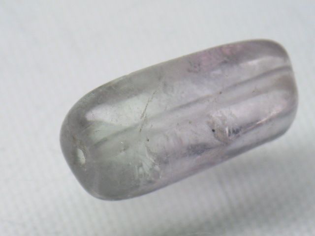 TOKO-BEADS BZ023-16S Fluorite bead 7mm BZ023-16S フローライト（ナゲット） 7mm Asian bead & African bead  Handmade,Lampeork,bead,asia,india,ethnic,parts,accessory,beads とんぼ玉,ビーズ,トンボ玉,アジア,インド,エスニック,手作り,パーツ,アクセサリー