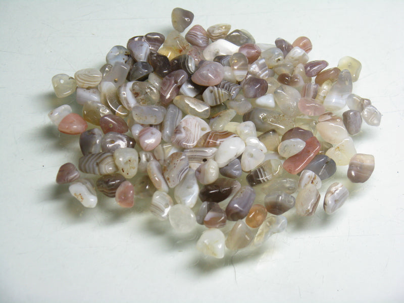 TOKO-BEADS BZ119-06P Agate chips bead(30g) 6~10mm BZ119-06P メノウチップビーズ(30gパック) 6~10mm Asian bead & African bead  Handmade,Lampeork,bead,asia,india,ethnic,parts,accessory,beads とんぼ玉,ビーズ,トンボ玉,アジア,インド,エスニック,手作り,パーツ,アクセサリー