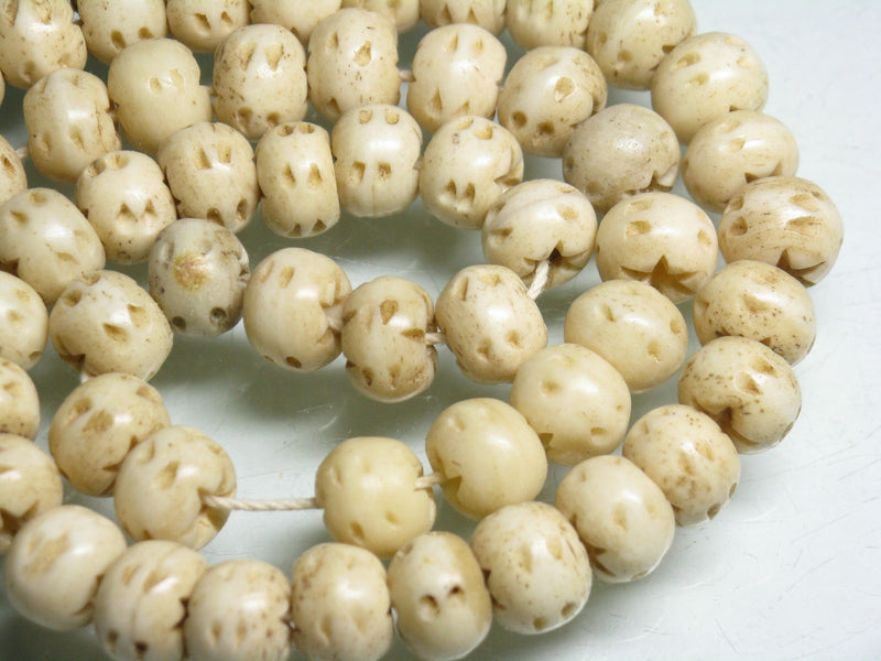 | TOKO-BEADS |CB016P ボーンビーズ（55g 約65個） 9mmとんぼ玉,ビーズ,トンボ玉,アジア,インド,エスニック,手作り,パーツ,アクセサリー