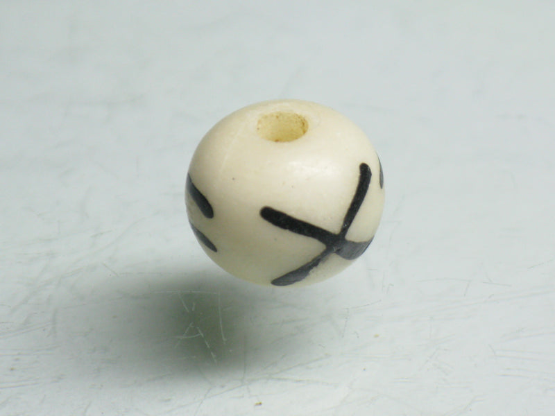TOKO-BEADS CB019 Bone bead 10mm CB019 ボーンビーズ 10mm Asian bead & African bead  Handmade,Lampeork,bead,asia,india,ethnic,parts,accessory,beads とんぼ玉,ビーズ,トンボ玉,アジア,インド,エスニック,手作り,パーツ,アクセサリー
