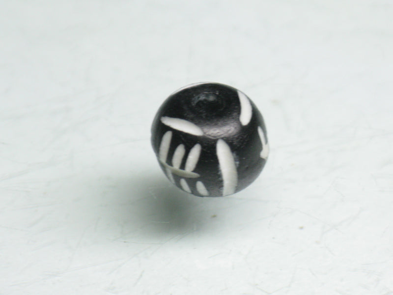 TOKO-BEADS CB026 Bone bead 8mm CB026 ボーンビーズ 8mm Asian bead & African bead  Handmade,Lampeork,bead,asia,india,ethnic,parts,accessory,beads とんぼ玉,ビーズ,トンボ玉,アジア,インド,エスニック,手作り,パーツ,アクセサリー