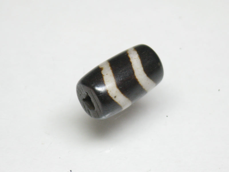 TOKO-BEADS CB065-04S Batik Bone bead 6~7mm CB065-04S バティックボーンビーズ 6~7mm Asian bead & African bead  Handmade,Lampeork,bead,asia,india,ethnic,parts,accessory,beads とんぼ玉,ビーズ,トンボ玉,アジア,インド,エスニック,手作り,パーツ,アクセサリー