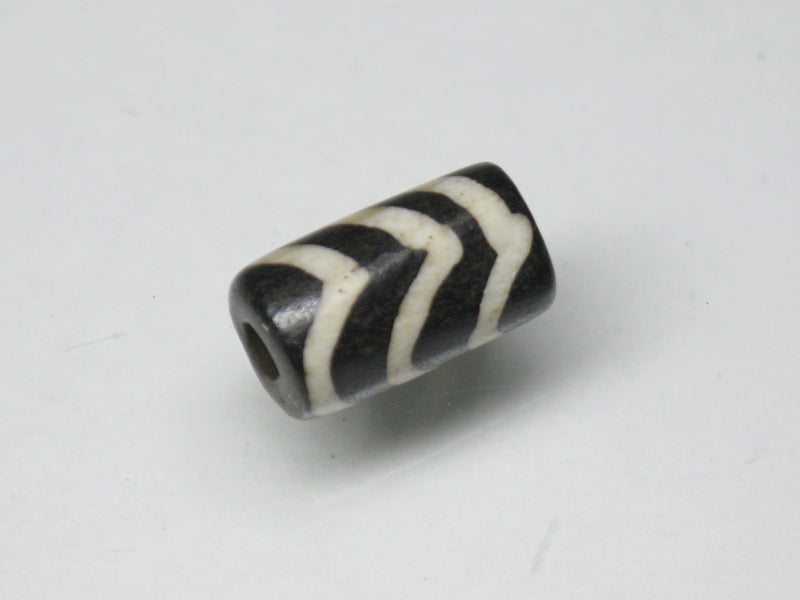 TOKO-BEADS CB065-07S Batik Bone bead 6.5~7.5mm CB065-07S バティックボーンビーズ 6.5~7.5mm Asian bead & African bead  Handmade,Lampeork,bead,asia,india,ethnic,parts,accessory,beads とんぼ玉,ビーズ,トンボ玉,アジア,インド,エスニック,手作り,パーツ,アクセサリー