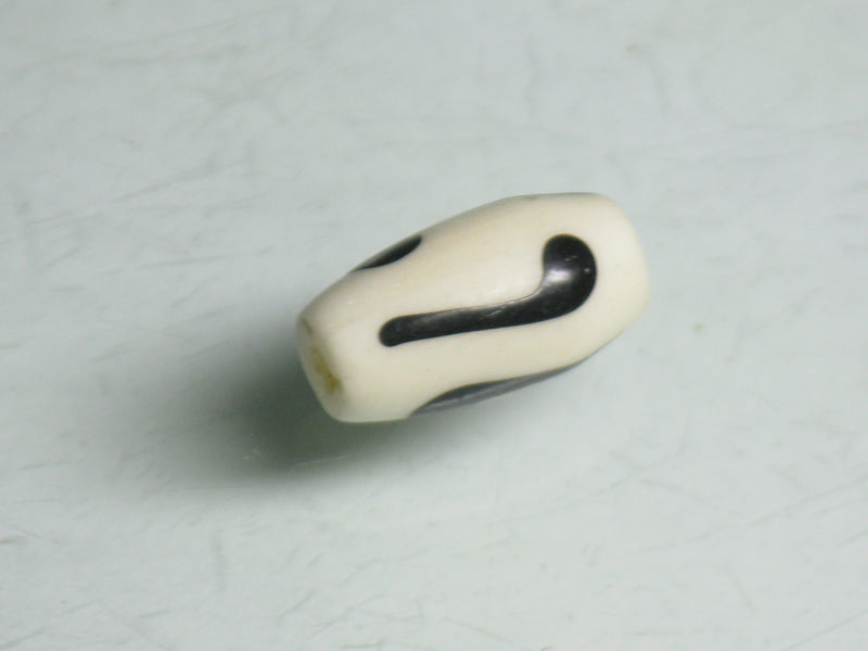 TOKO-BEADS CB074 Bone bead 7mm CB074 ボーンビーズ 7mm Asian bead & African bead  Handmade,Lampeork,bead,asia,india,ethnic,parts,accessory,beads とんぼ玉,ビーズ,トンボ玉,アジア,インド,エスニック,手作り,パーツ,アクセサリー