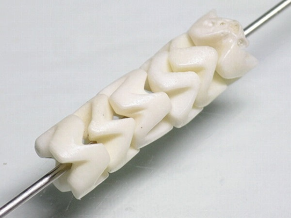 TOKO-BEADS CB103 Bone bead 8mm CB103 スネークビーズ（ボーン） 8mm Asian bead & African bead  Handmade,Lampeork,bead,asia,india,ethnic,parts,accessory,beads とんぼ玉,ビーズ,トンボ玉,アジア,インド,エスニック,手作り,パーツ,アクセサリー
