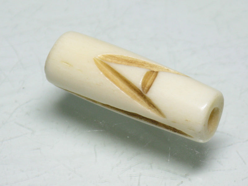 TOKO-BEADS CB134-01 Bone bead (Alphabet  A） 8~9mm CB134-01 ボーンビーズ（アルファベット A） 8~9mm Asian bead & African bead  Handmade,Lampeork,bead,asia,india,ethnic,parts,accessory,beads とんぼ玉,ビーズ,トンボ玉,アジア,インド,エスニック,手作り,パーツ,アクセサリー