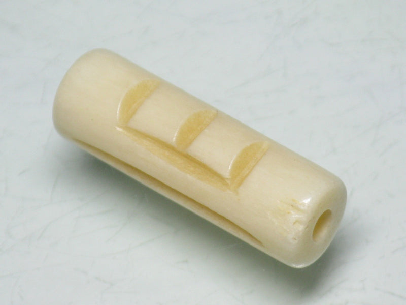 TOKO-BEADS CB134-05 Bone bead (Alphabet  E） 8~9mm CB134-05 ボーンビーズ（アルファベット E） 8~9mm Asian bead & African bead  Handmade,Lampeork,bead,asia,india,ethnic,parts,accessory,beads とんぼ玉,ビーズ,トンボ玉,アジア,インド,エスニック,手作り,パーツ,アクセサリー