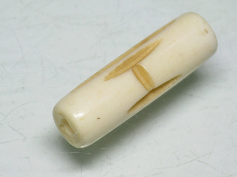 TOKO-BEADS CB134-08 Bone bead (Alphabet  H） 8~9mm CB134-08 ボーンビーズ（アルファベット H） 8~9mm Asian bead & African bead  Handmade,Lampeork,bead,asia,india,ethnic,parts,accessory,beads とんぼ玉,ビーズ,トンボ玉,アジア,インド,エスニック,手作り,パーツ,アクセサリー