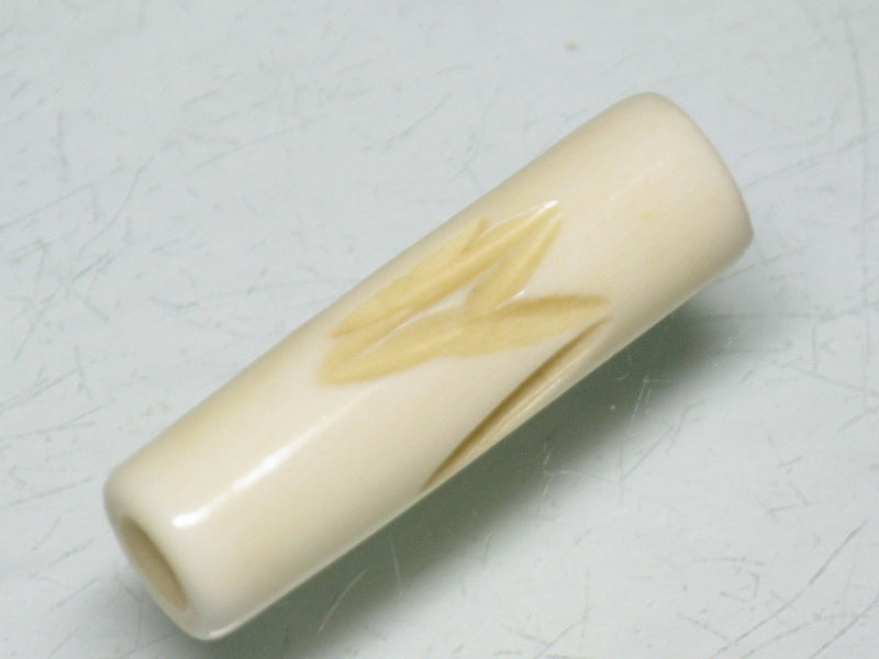 TOKO-BEADS CB134-13 Bone bead (Alphabet  M） 8~9mm CB134-13 ボーンビーズ（アルファベット M） 8~9mm Asian bead & African bead  Handmade,Lampeork,bead,asia,india,ethnic,parts,accessory,beads とんぼ玉,ビーズ,トンボ玉,アジア,インド,エスニック,手作り,パーツ,アクセサリー