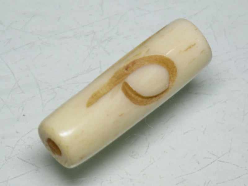 TOKO-BEADS CB134-16 Bone bead (Alphabet  P） 8~9mm CB134-16 ボーンビーズ（アルファベット P） 8~9mm Asian bead & African bead  Handmade,Lampeork,bead,asia,india,ethnic,parts,accessory,beads とんぼ玉,ビーズ,トンボ玉,アジア,インド,エスニック,手作り,パーツ,アクセサリー