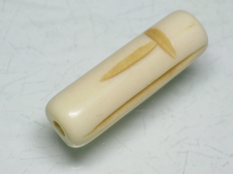TOKO-BEADS CB134-20 Bone bead (Alphabet  T） 8~9mm CB134-20 ボーンビーズ（アルファベット T） 8~9mm Asian bead & African bead  Handmade,Lampeork,bead,asia,india,ethnic,parts,accessory,beads とんぼ玉,ビーズ,トンボ玉,アジア,インド,エスニック,手作り,パーツ,アクセサリー
