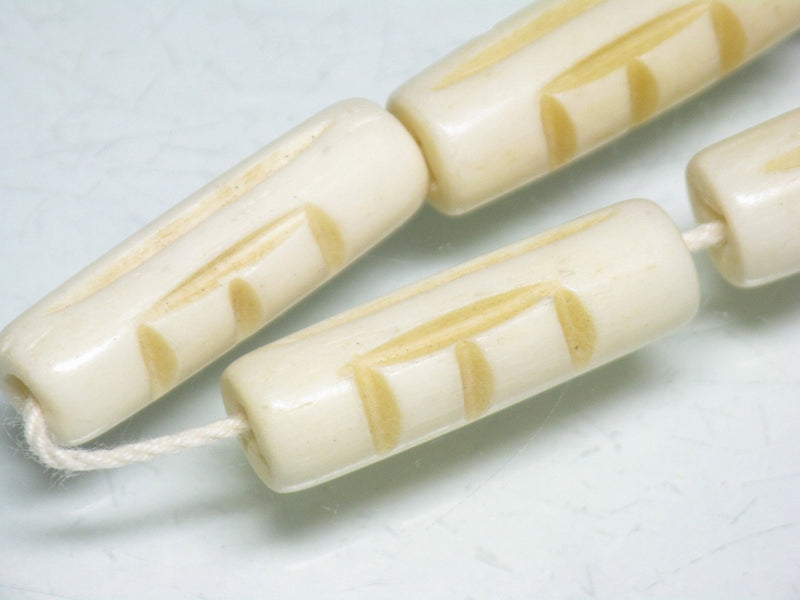TOKO-BEADS CB134-05N Bone bead (Alphabet  E)(Strand) 8~9mm CB134-05N ボーンビーズ（アルファベット E)(連) 8~9mm Asian bead & African bead  Handmade,Lampeork,bead,asia,india,ethnic,parts,accessory,beads とんぼ玉,ビーズ,トンボ玉,アジア,インド,エスニック,手作り,パーツ,アクセサリー
