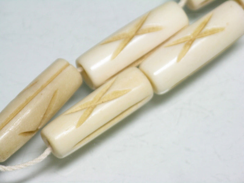 TOKO-BEADS CB134-24N Bone bead (Alphabet  X)(Strand) 8~9mm CB134-24N ボーンビーズ（アルファベット X)(連) 8~9mm Asian bead & African bead  Handmade,Lampeork,bead,asia,india,ethnic,parts,accessory,beads とんぼ玉,ビーズ,トンボ玉,アジア,インド,エスニック,手作り,パーツ,アクセサリー