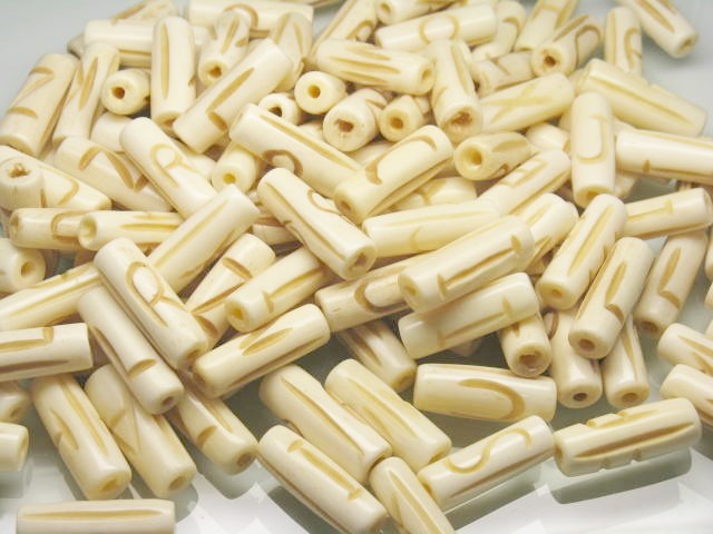 TOKO-BEADS CB134-00P Bone bead (assorted alphabet 50pcs) 8~9mm CB134-00P ボーンビーズ（アソート50個） 8~9mm Asian bead & African bead  Handmade,Lampeork,bead,asia,india,ethnic,parts,accessory,beads とんぼ玉,ビーズ,トンボ玉,アジア,インド,エスニック,手作り,パーツ,アクセサリー