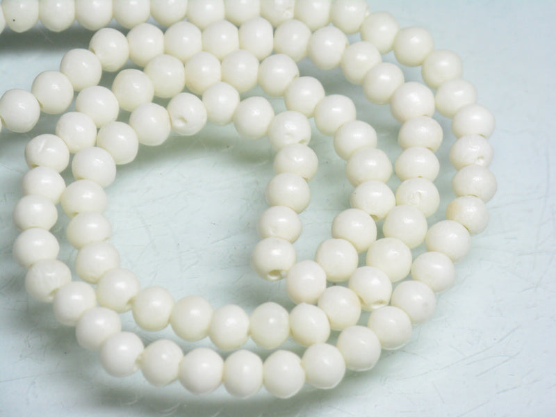 TOKO-BEADS CB150N-01 Bone bead (Strand) 4.5mm CB150N-01 ボーンビーズ（連） 4.5mm Asian bead & African bead  Handmade,Lampeork,bead,asia,india,ethnic,parts,accessory,beads とんぼ玉,ビーズ,トンボ玉,アジア,インド,エスニック,手作り,パーツ,アクセサリー