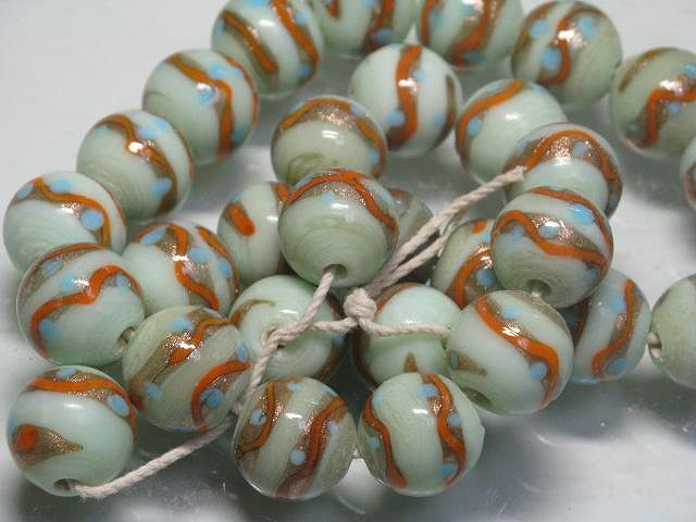 TOKO-BEADS CG904N Indian bead (30pcs) 14mm CG904N インドビーズ（30個パック） 14mm Asian bead & African bead  Handmade,Lampeork,bead,asia,india,ethnic,parts,accessory,beads とんぼ玉,ビーズ,トンボ玉,アジア,インド,エスニック,手作り,パーツ,アクセサリー