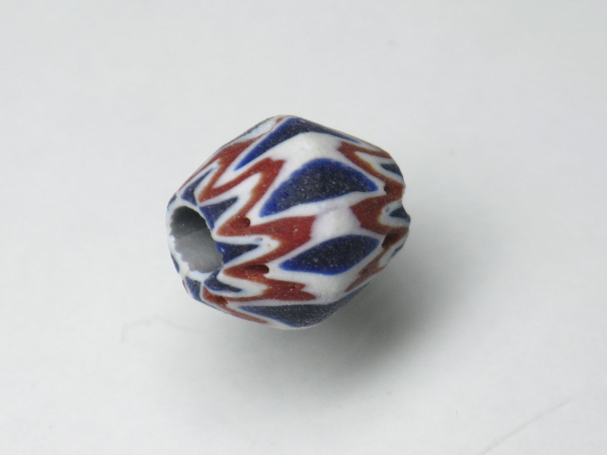 TOKO-BEADS |CG907-78 シェブロンビーズ 13.5mm
