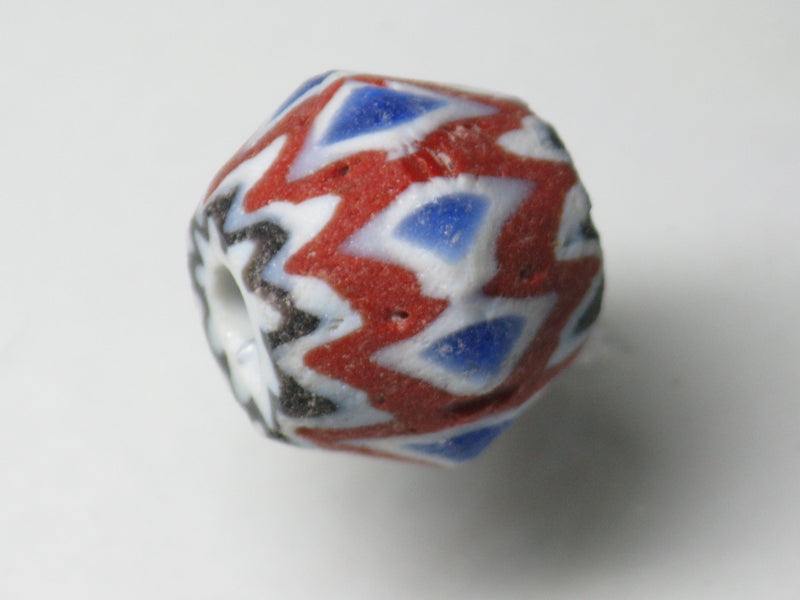 TOKO-BEADS CG907-81 Chevron bead 15mm CG907-81 シェブロンビーズ 15mm Asian bead & African bead  Handmade,Lampeork,bead,asia,india,ethnic,parts,accessory,beads とんぼ玉,ビーズ,トンボ玉,アジア,インド,エスニック,手作り,パーツ,アクセサリー
