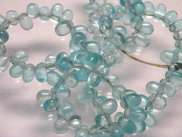 | TOKO-BEADS |CG915N-04 しずく型ビーズ（100個パック） 9~10mmとんぼ玉,ビーズ,トンボ玉,アジア,インド,エスニック,手作り,パーツ,アクセサリー