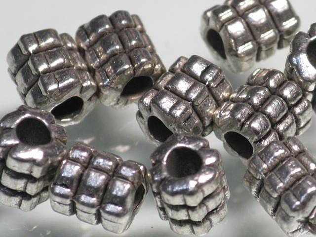 | TOKO-BEADS |CM026P メタルビーズ（50個パック） 5mm 在庫限りとんぼ玉,ビーズ,トンボ玉,アジア,インド,エスニック,手作り,パーツ,アクセサリー