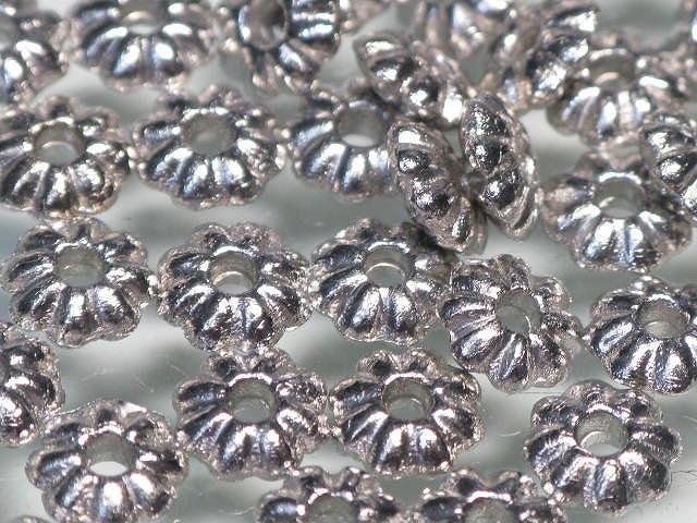 TOKO-BEADS CM111P Metal bead (50pcs) 5.5mm CM111P メタルビーズ（50個パック） 5.5mm Asian bead & African bead  Handmade,Lampeork,bead,asia,india,ethnic,parts,accessory,beads とんぼ玉,ビーズ,トンボ玉,アジア,インド,エスニック,手作り,パーツ,アクセサリー