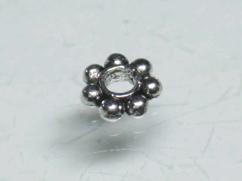 TOKO-BEADS CM120-01 Metal bead 5.7mm CM120-01 メタルビーズ 5.7mm Asian bead & African bead  Handmade,Lampeork,bead,asia,india,ethnic,parts,accessory,beads とんぼ玉,ビーズ,トンボ玉,アジア,インド,エスニック,手作り,パーツ,アクセサリー