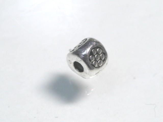 TOKO-BEADS CM151 Metal bead 5.5mm (cannot be restocked) CM151 メタルビーズ 5.5mm 在庫限り Asian bead & African bead  Handmade,Lampeork,bead,asia,india,ethnic,parts,accessory,beads とんぼ玉,ビーズ,トンボ玉,アジア,インド,エスニック,手作り,パーツ,アクセサリー