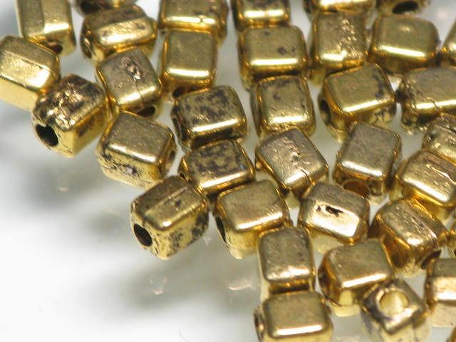 TOKO-BEADS CM164P Metal bead (50pcs) 2mm CM164P メタルビーズ（50個パック） 2mm Asian bead & African bead  Handmade,Lampeork,bead,asia,india,ethnic,parts,accessory,beads とんぼ玉,ビーズ,トンボ玉,アジア,インド,エスニック,手作り,パーツ,アクセサリー