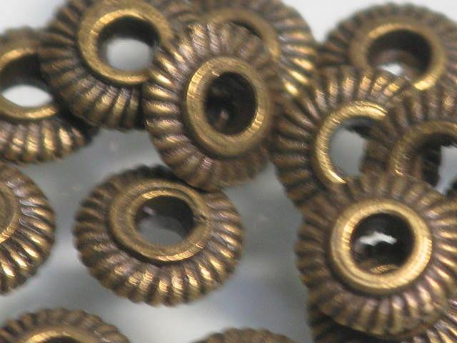 | TOKO-BEADS |CM215P メタルビーズ（50個パック） 5.5mm 在庫限りとんぼ玉,ビーズ,トンボ玉,アジア,インド,エスニック,手作り,パーツ,アクセサリー