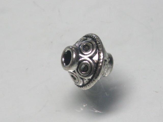 TOKO-BEADS CM221-44S Metal bead 6.7mm CM221-44S メタルビーズ 6.7mm Asian bead & African bead  Handmade,Lampeork,bead,asia,india,ethnic,parts,accessory,beads とんぼ玉,ビーズ,トンボ玉,アジア,インド,エスニック,手作り,パーツ,アクセサリー
