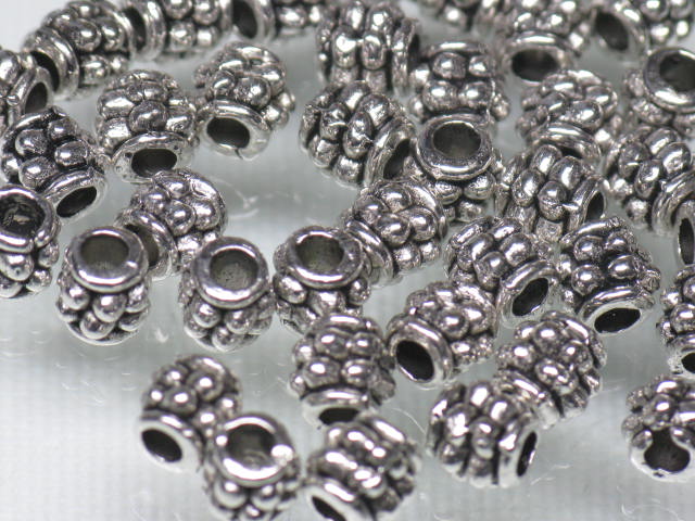 TOKO-BEADS CM226-18P Metal bead (50pcs) 4mm CM226-18P メタルビーズ（50個パック） 4mm Asian bead & African bead  Handmade,Lampeork,bead,asia,india,ethnic,parts,accessory,beads とんぼ玉,ビーズ,トンボ玉,アジア,インド,エスニック,手作り,パーツ,アクセサリー