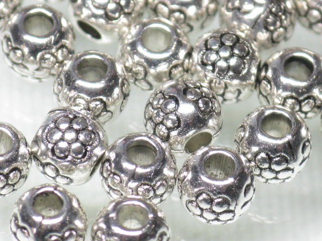 TOKO-BEADS CM226-19P Metal bead (50pcs) 4mm CM226-19P メタルビーズ（50個パック） 4mm Asian bead & African bead  Handmade,Lampeork,bead,asia,india,ethnic,parts,accessory,beads とんぼ玉,ビーズ,トンボ玉,アジア,インド,エスニック,手作り,パーツ,アクセサリー